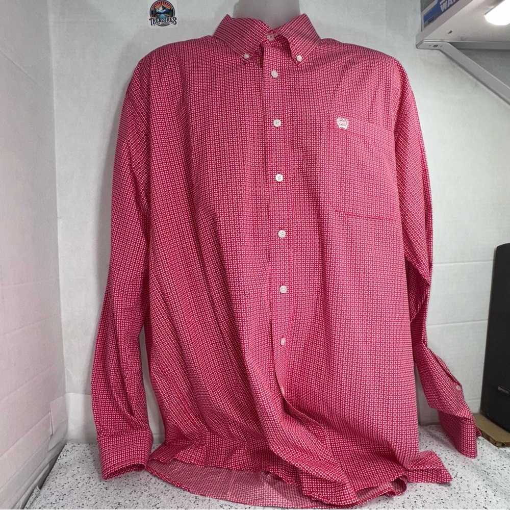 Cinch red geometric patterned XL Button Down long sleeve rodeo western shirt.